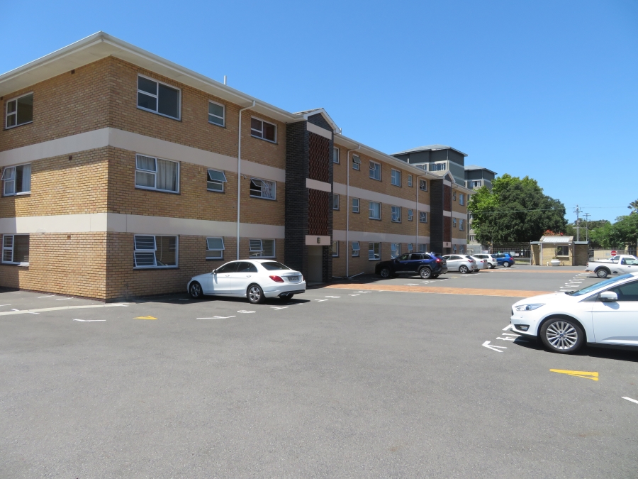 To Let 2 Bedroom Property for Rent in Kenilworth Western Cape
